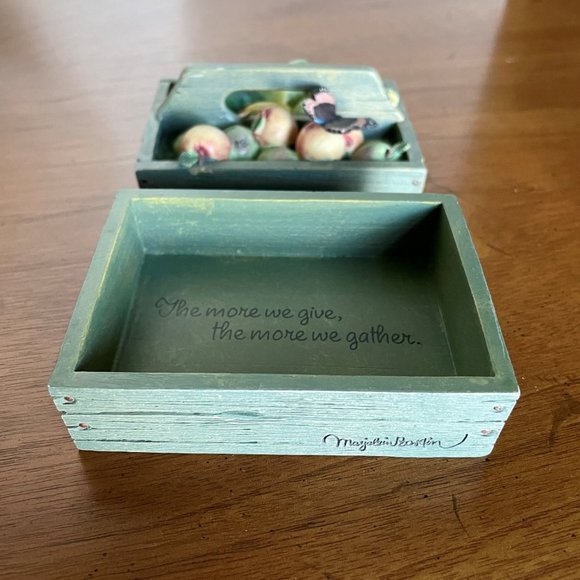 Marjolein Bastin Nature's Sketchbook For Hallmark Fruit/Butterfly Trinket Box - Picture 4 of 13